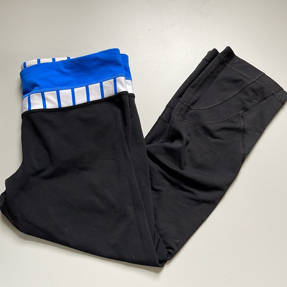 Lululemon reversible crops capri length size 8